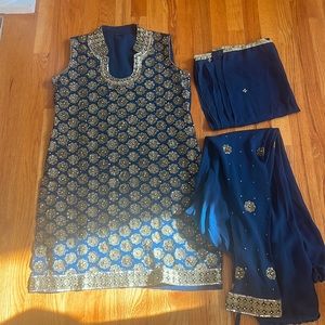 Blue Kurta w/ Pyjami and Dupatta